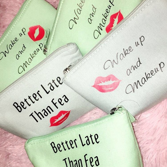 Make up bag - Picture 3 of 3